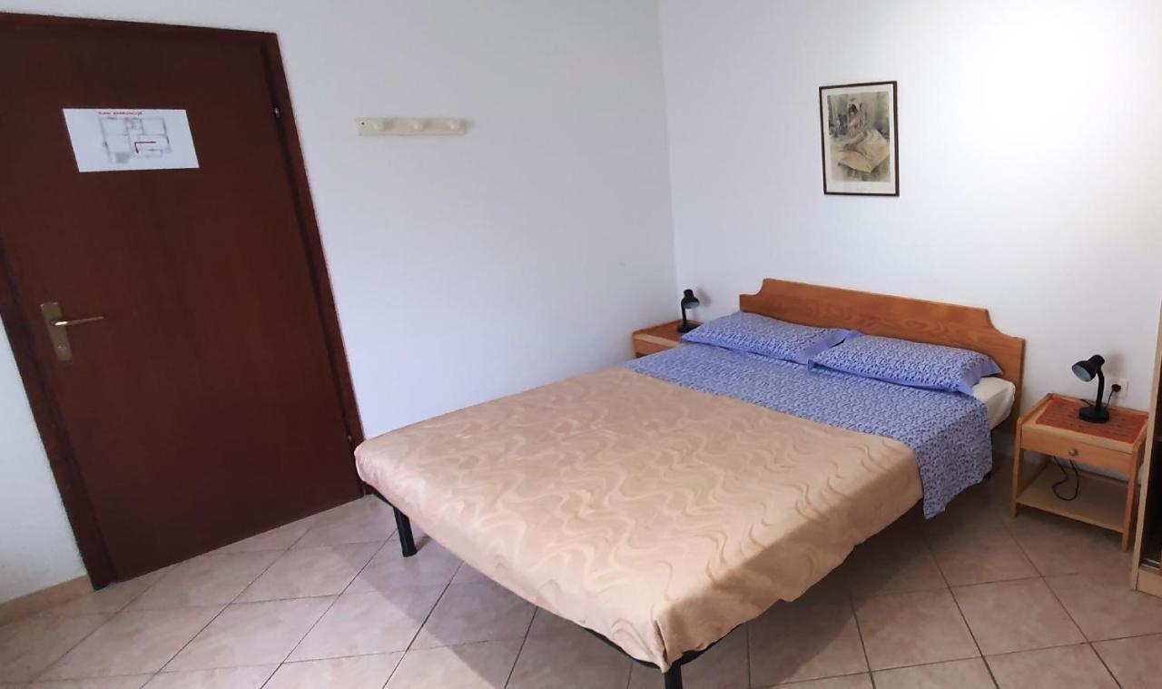 Cecillia Mare Apartments Rovinj Exterior foto